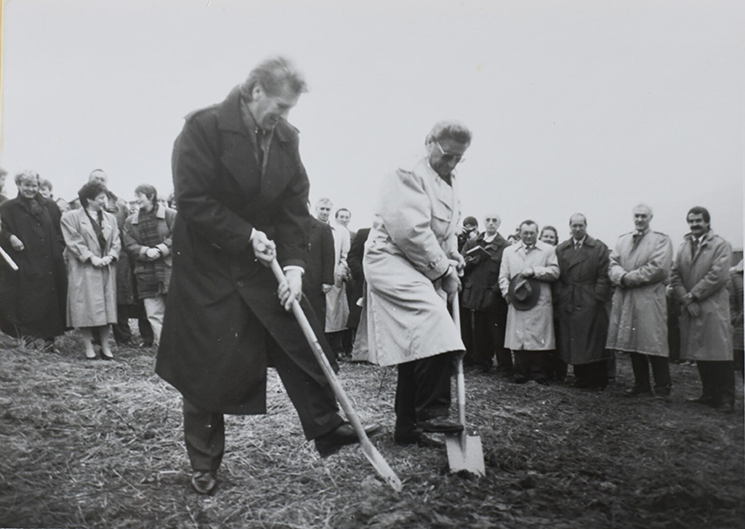 Spatenstich 1991, schwarz weiß