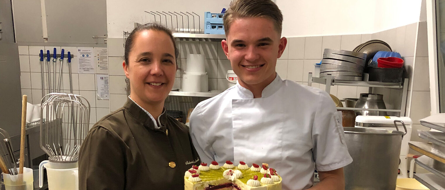Junghandwerkeraustausch in der Konditorei