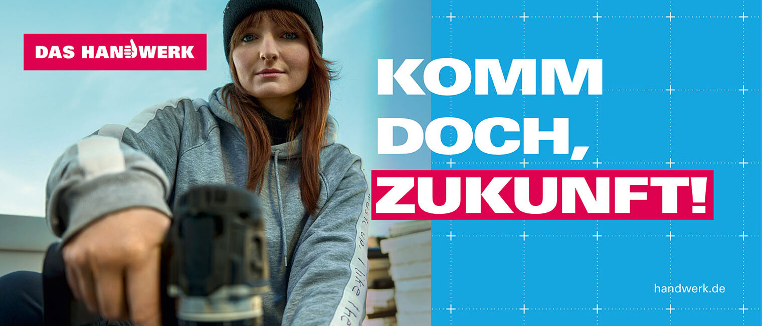 Auf den Bild ist eine Frau. Text: Komm doch, Zukunft