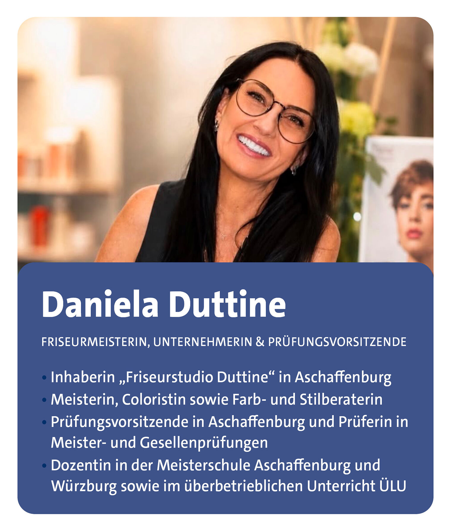 Friseurmeisterin und Prüferin Daniela Duttine bereitet Teilnehmer/innen auf die Meisterprüfung im Friseurhandwerk vor