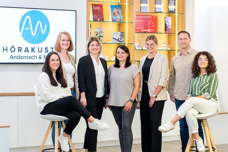 Teamfoto in Geschäft