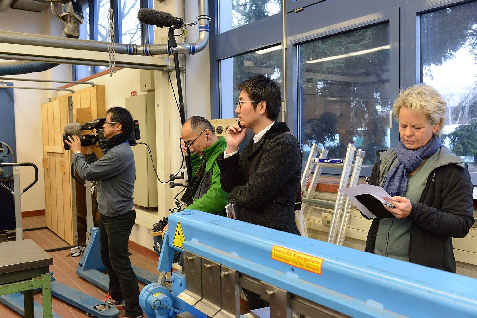 NHK -Japanischer Fernsehsender- besucht Spengler-Meisterschule Würzburg 01